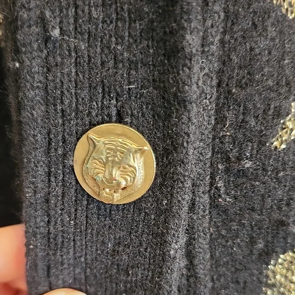 GUCCI - Authentic Black Knit Cardigan Jacket with Gold Heart and Star Accents - Picture 3 of 8